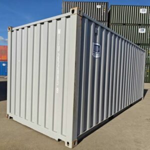 Contenedor de envío gris claro de 20 pies usado