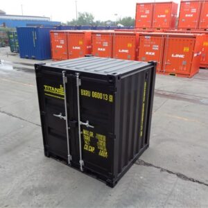 Contenedor de envío nuevo de 10 pies de alto, color gris.