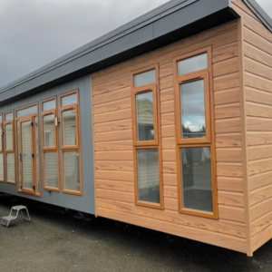 Alojamiento anexo con jardín, casa móvil, casa modular – caravana estática sin muebles